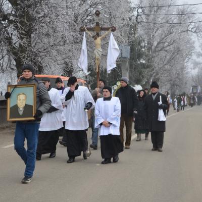 19 decembrie: Gherăeşti: Funeraliile părintelui Ionel Râtan