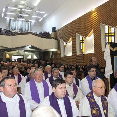 19 decembrie: Gherăeşti: Funeraliile părintelui Ionel Râtan