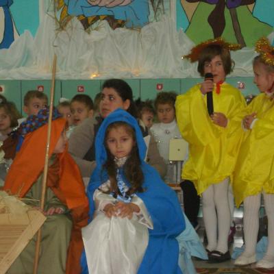 20 decembrie: Săbăoani: Crăciunul copiilor de la Grădiniţa "Sfânta Ana"