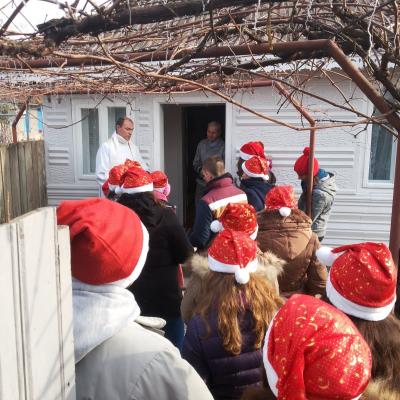 21 decembrie: Ploscuţeni: Vizitarea bolnavilor din în preajma Crăciunului