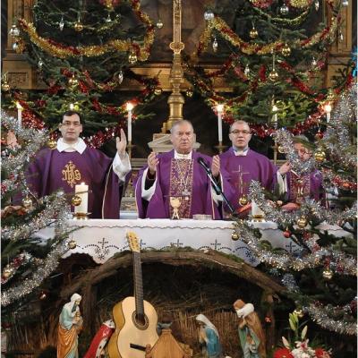 21 decembrie: Iaşi. Distribuirea Luminii păcii de la Betleem