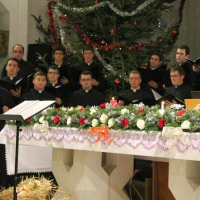 21-22 decembrie: Iaşi: Concert de colinde susţinut de Corul Institutului Teologic. Foto: www.ITRC.ro