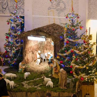 22 decembrie: : Iaşi: Concert de colinde susţinut de Corul Institutului Teologic în catedrală. Foto: Marius Jean Laurescu