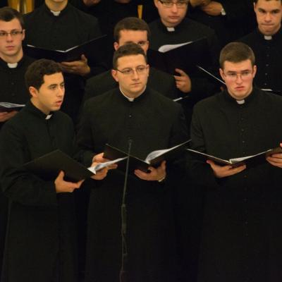 22 decembrie: : Iaşi: Concert de colinde susţinut de Corul Institutului Teologic în catedrală. Foto: Marius Jean Laurescu