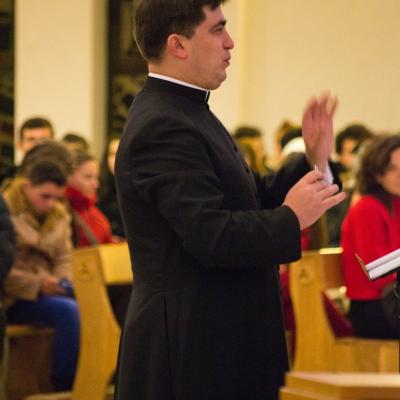 22 decembrie: : Iaşi: Concert de colinde susţinut de Corul Institutului Teologic în catedrală. Foto: Marius Jean Laurescu