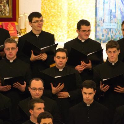 22 decembrie: : Iaşi: Concert de colinde susţinut de Corul Institutului Teologic în catedrală. Foto: Marius Jean Laurescu