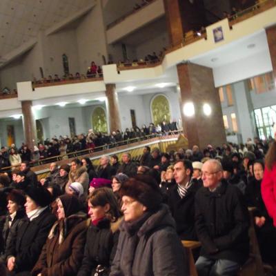 22 decembrie: Bacău: Concert de colinde susţinut de Corul preoţilor