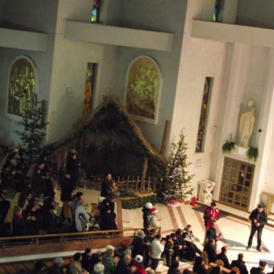 22 decembrie: Bacău: Concert de colinde susţinut de Corul preoţilor