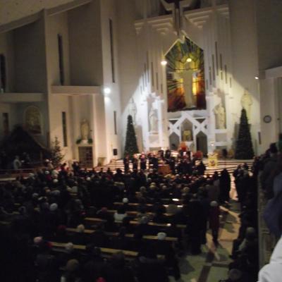 22 decembrie: Bacău: Concert de colinde susţinut de Corul preoţilor