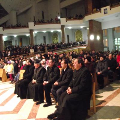 22 decembrie: Bacău: Concert de colinde susţinut de Corul preoţilor