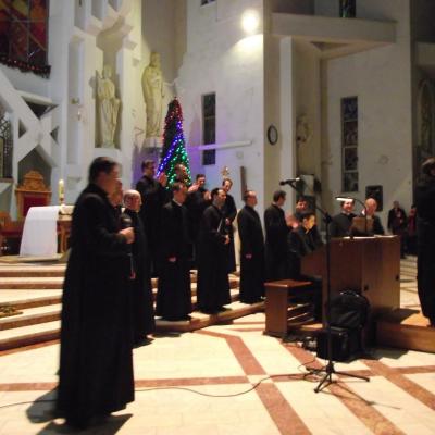 22 decembrie: Bacău: Concert de colinde susţinut de Corul preoţilor