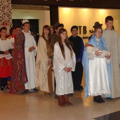 24 decembrie: Kolping Faraoani - Ieslea vie
