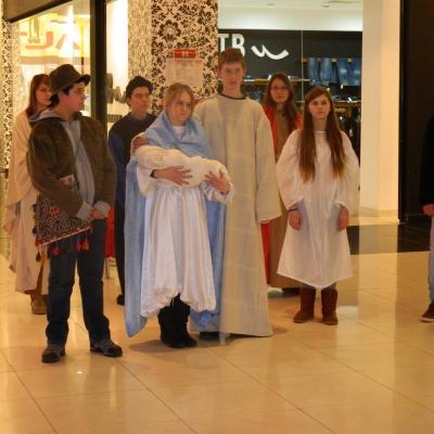 24 decembrie: Kolping Faraoani - Ieslea vie