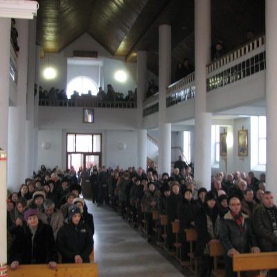 26 decembrie:Huşi: Bucuria Naşterii Domnului în Parohia "Sfântul Anton de Padova"