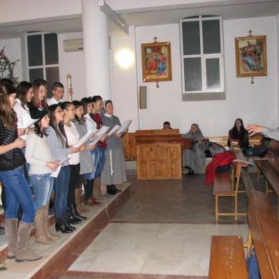 26 decembrie:Huşi: Bucuria Naşterii Domnului în Parohia "Sfântul Anton de Padova"
