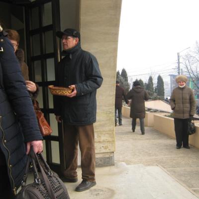 27 decembrie: Iaşi: Vizită de Crăciun la bolnavii de la spitalul Pădureni-Grajduri