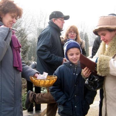 27 decembrie: Iaşi: Vizită de Crăciun la bolnavii de la spitalul Pădureni-Grajduri