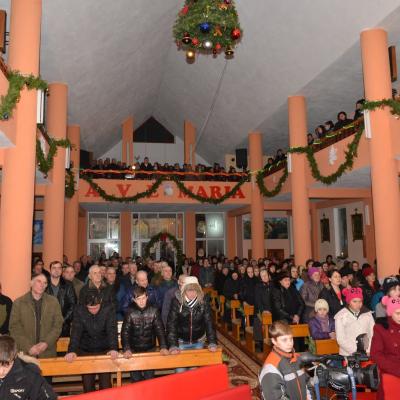 1 ianuarie: Ciugheş: "O ce veste minunată"... la sfârşit şi început de an