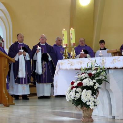 18 ianuarie: Lespezi: Funeraliile părintelui Anton Moraru