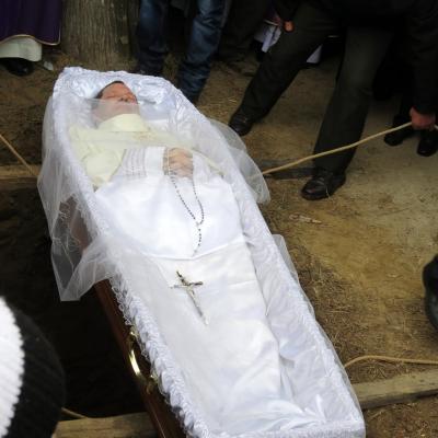 18 ianuarie: Lespezi: Funeraliile părintelui Anton Moraru