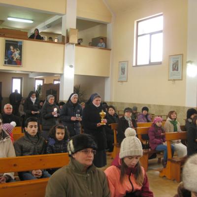 2 februarie: Oneşti: Întâlnirea persoanelor consacrate