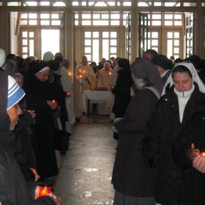 2 februarie: Bacău: Ziua închinată vieţii consacrate