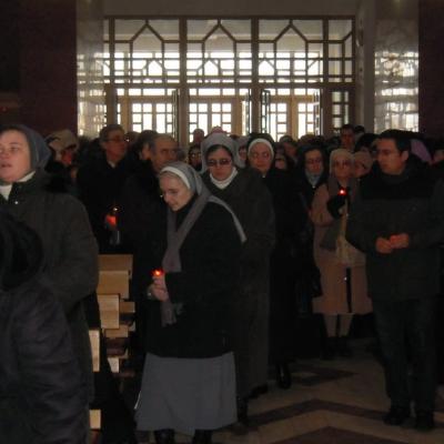 2 februarie: Bacău: Ziua închinată vieţii consacrate