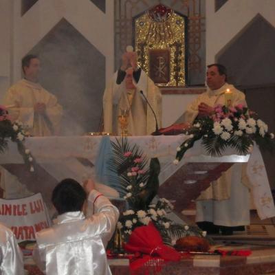 2 februarie: Bacău: Ziua închinată vieţii consacrate