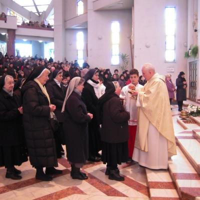 2 februarie: Bacău: Ziua închinată vieţii consacrate