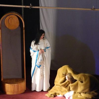 15 februarie: Mărgineni: Piesa de teatru "Anton Durcovici - omul cu faţa de bronz"