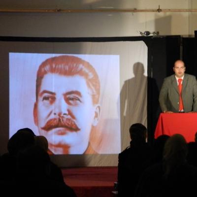 15 februarie: Mărgineni: Piesa de teatru "Anton Durcovici - omul cu faţa de bronz"