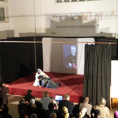 15 februarie: Mărgineni: Piesa de teatru "Anton Durcovici - omul cu faţa de bronz"
