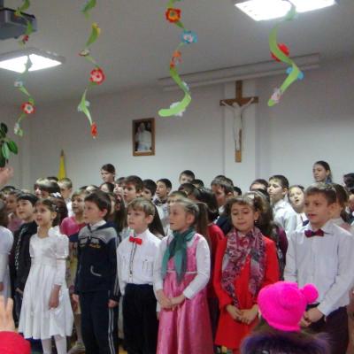 2 martie: Huşi: Gânduri pentru mame