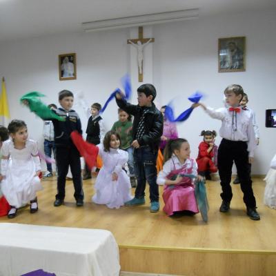 2 martie: Huşi: Gânduri pentru mame
