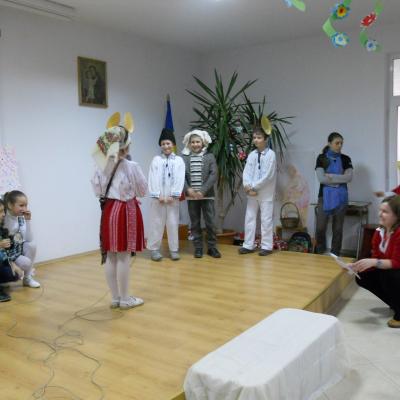 2 martie: Huşi: Gânduri pentru mame