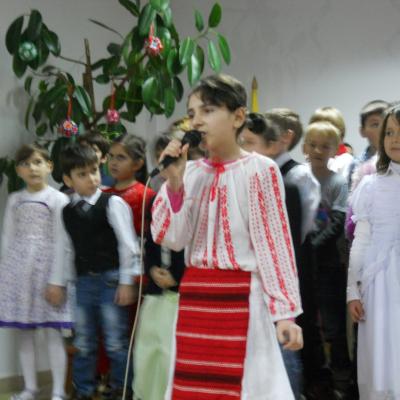 2 martie: Huşi: Gânduri pentru mame