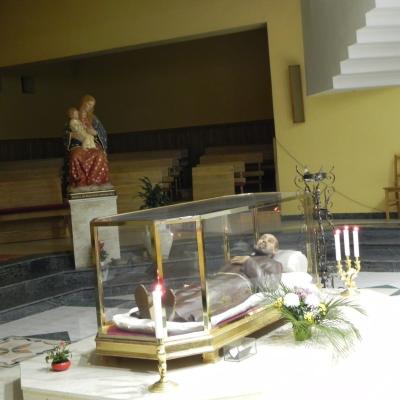 4 martie: Oneşti: Comemorarea naşterii pentru cer a fratelui Ieremia Valahul