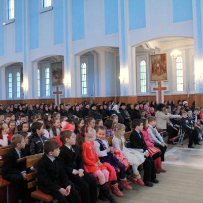8 martie: Tămăşeni: Un gând de recunoştinţă pentru mama