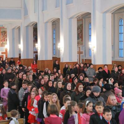 8 martie: Tămăşeni: Un gând de recunoştinţă pentru mama