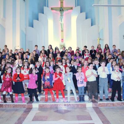 8 martie: Tămăşeni: Un gând de recunoştinţă pentru mama