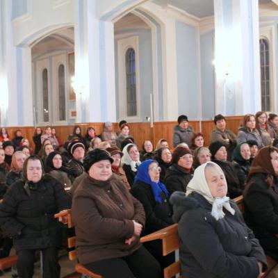 8 martie: Tămăşeni: Un gând de recunoştinţă pentru mama