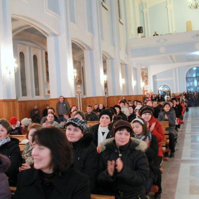 8 martie: Tămăşeni: Un gând de recunoştinţă pentru mama