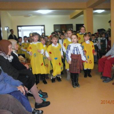 8 martie: Caritas Roman: Ziua internaţională a femeii la căminul pentru persoane vârstnice din Gherăeşti