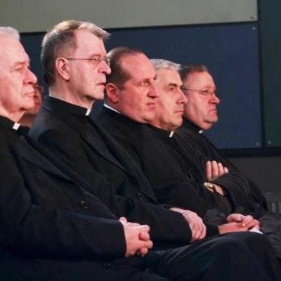 15 martie: Bucureşti: Piesa Anton Durcovici - omul cu faţa de bronz la Teatrul "Ţăndărică"