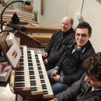 18 martie: Bacău: Liceeni pe Calea sfintei cruci pentru viaţă