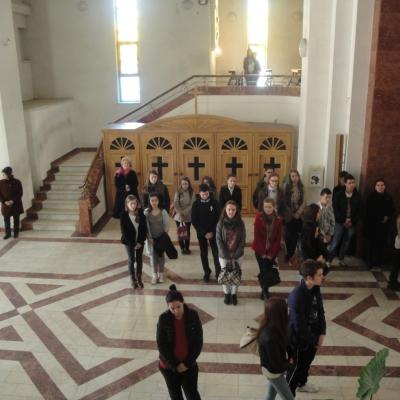 18 martie: Bacău: Liceeni pe Calea sfintei cruci pentru viaţă