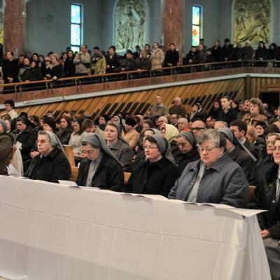 19 martie: Bacău: Profesiunea solemnă a sr. Monica Martin