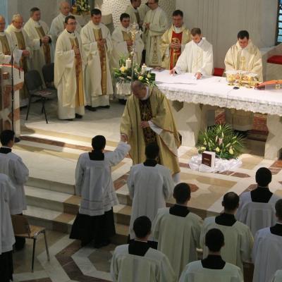 19 martie: Iaşi: Sărbătoarea Sfântul Iosif - hramul Institutului Teologic şi instituirea de lectori şi acoliţi