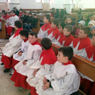 30 martie: Iugani: Un nou entuziasm în rândurile ministranţilor