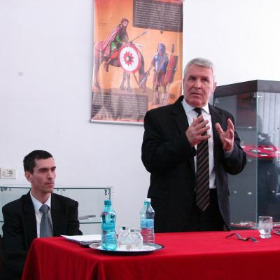 3 aprilie: Bacău: Conferinţa ştiinţifică "Ouăle de Paşti la români"